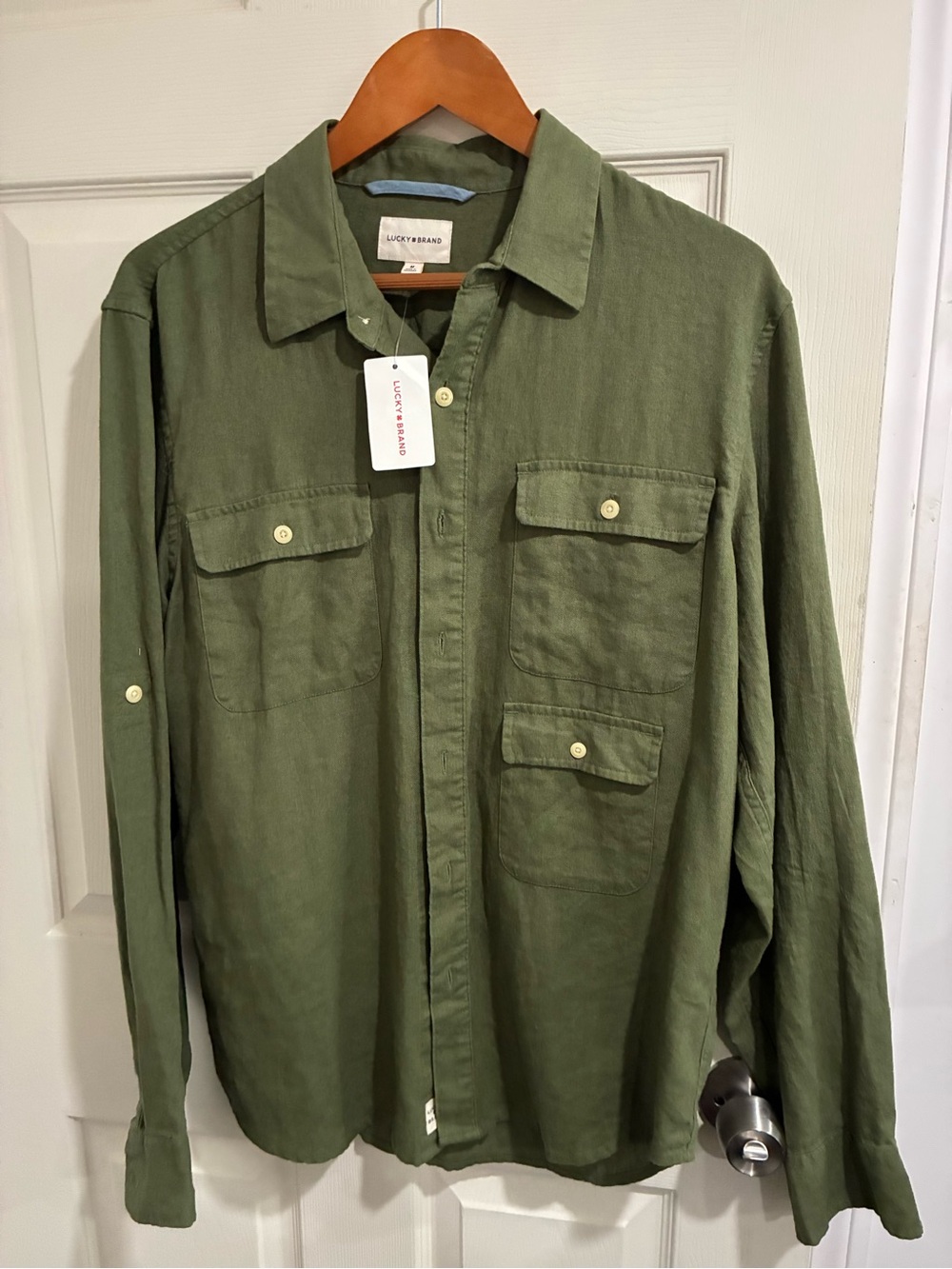 Lucky Brand Green Collared Button-Up Shirt. Linen/cotton blend.